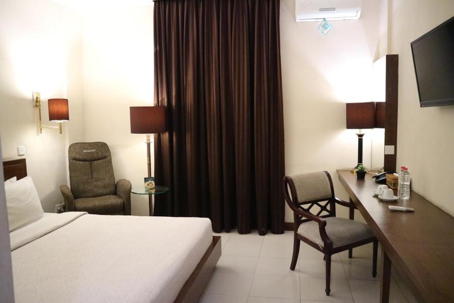 Excellent Seven Boutique Hotel Bandung Ngoại thất bức ảnh
