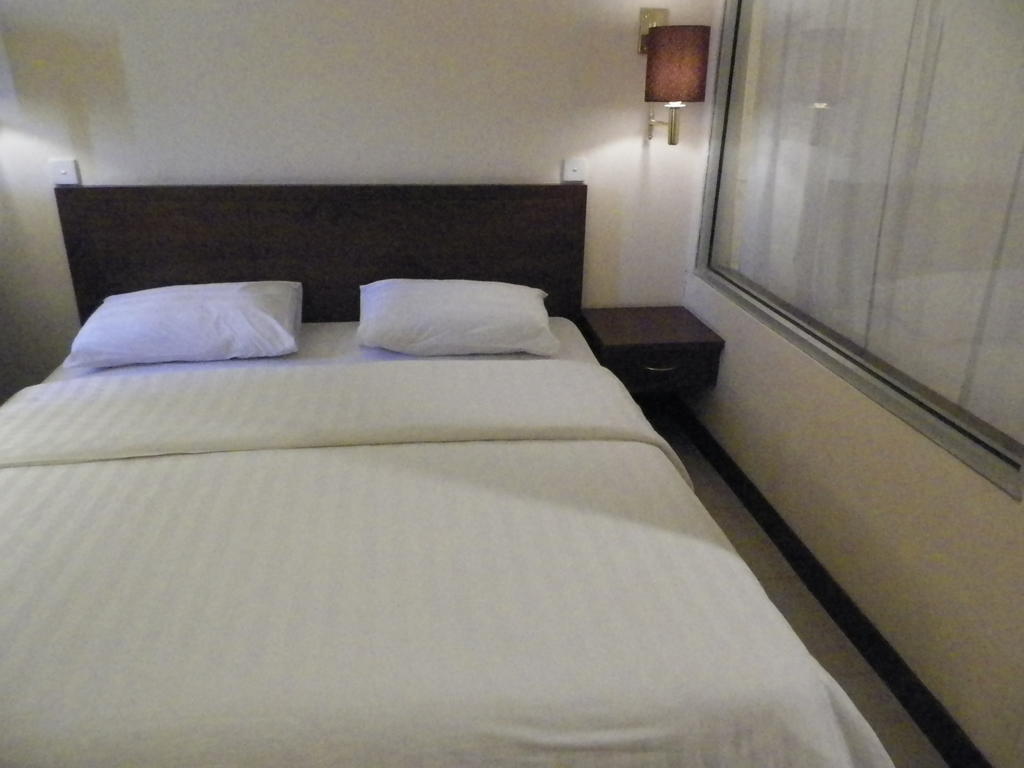 Excellent Seven Boutique Hotel Bandung Phòng bức ảnh