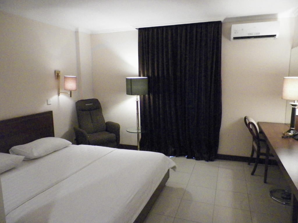 Excellent Seven Boutique Hotel Bandung Phòng bức ảnh